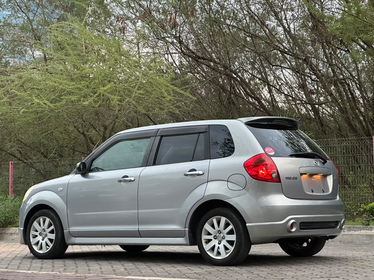 MAZDA VERISA thumbnail 10